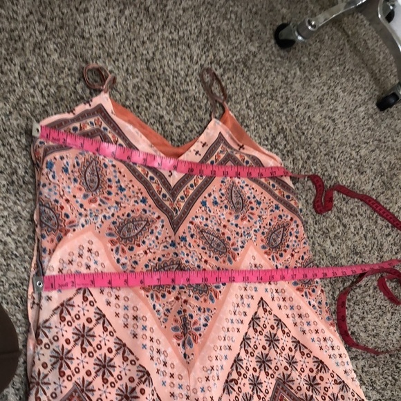 Francesca’s Collection Midi Dress Size Medium Peach Pink Scarf Print - Picture 6 of 7